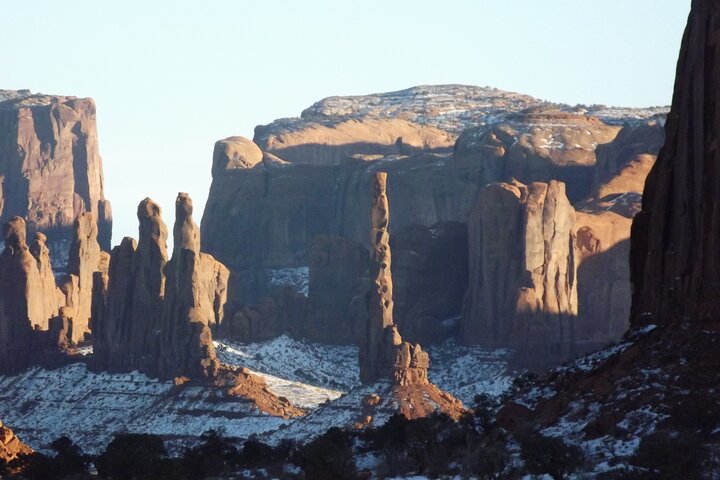 3.0 Hours of Monument Valley's Sunrise or Sunset 4×4 Tour