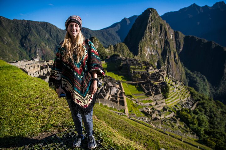 Machu Picchu Private Tour with Ticket, Bus from Aguas Calientes