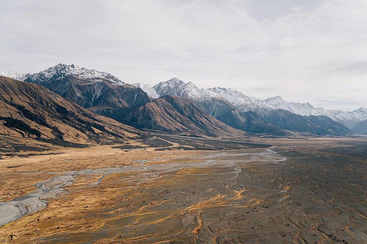 Mount Cook: Alpine Vista Helicopter Flight with Alpine Landing