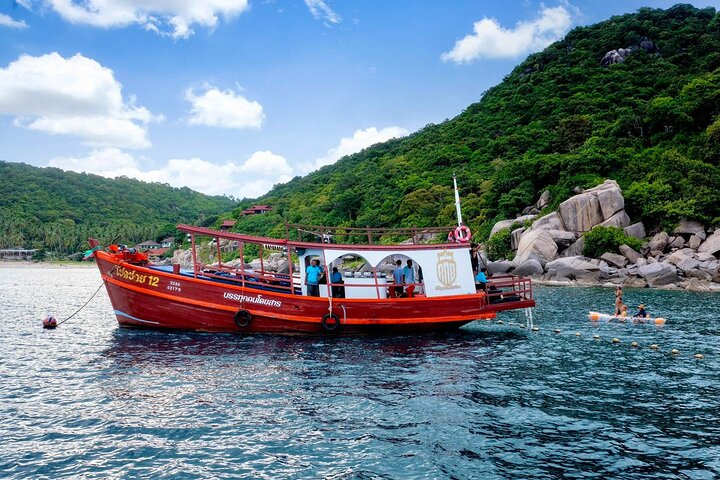 Koh Tao’s Top Snorkeling Spots by Vintage Wooden Boat