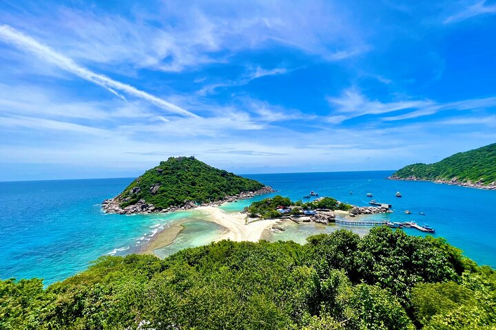 Koh Tao’s Top Snorkeling Spots by Vintage Wooden Boat