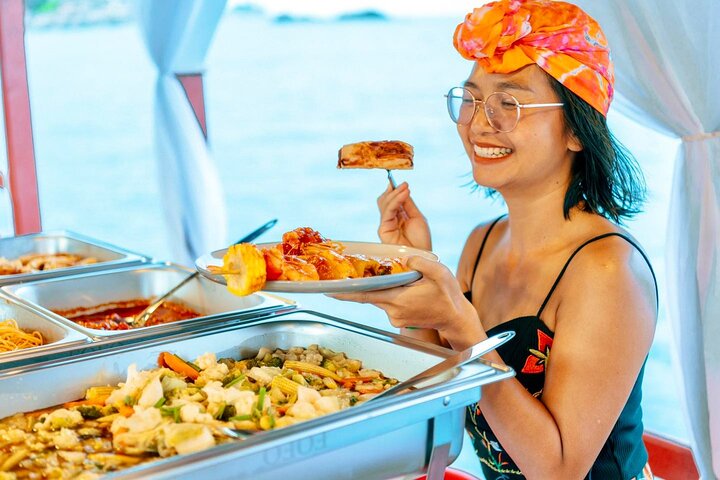 Koh Tao’s Top Snorkeling Spots by Vintage Wooden Boat