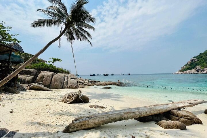 Koh Tao’s Top Snorkeling Spots by Vintage Wooden Boat