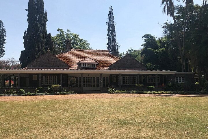 Half Day Giraffe Center,Baby Elephant&Karen Blixxen Guided Tour