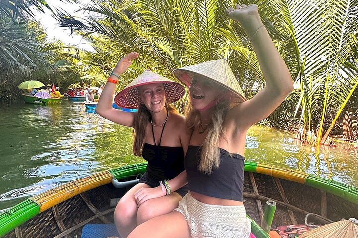 Cooking Class Hoi An:Local Market, Basket Boat, Fishing & Cooking