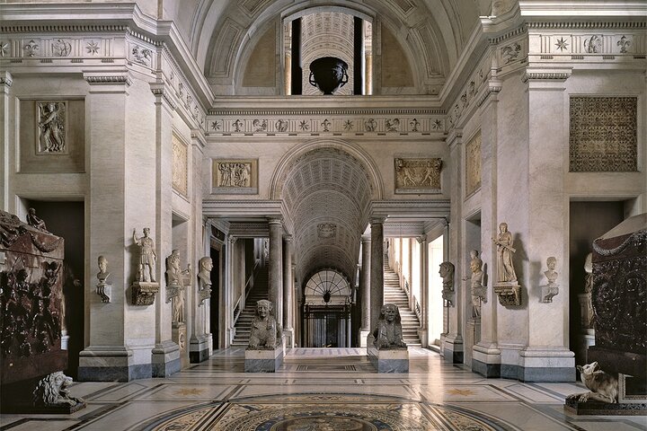Vatican Museum Sistine Chapel & St Peter Early Entry Private Tour