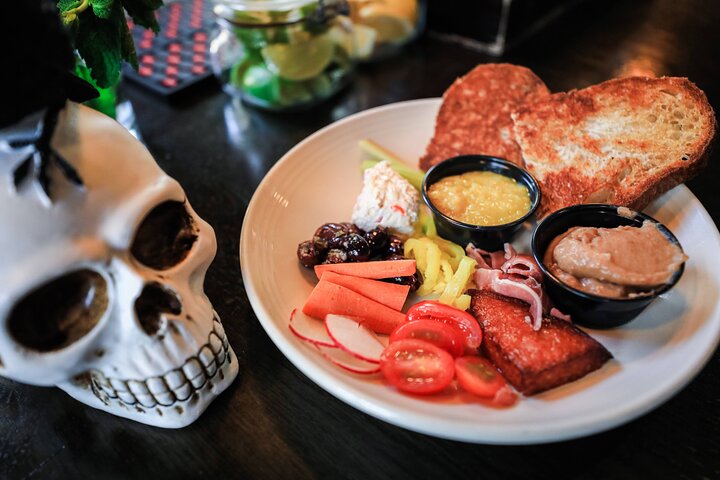 Haunted by History: True Crime Walking Dinner Tour