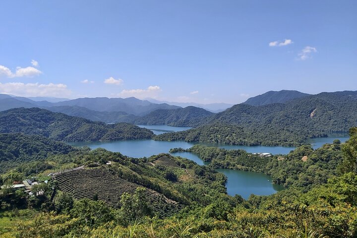 Thousand Island Lake and Pinglin Tea Plantation from Taipei