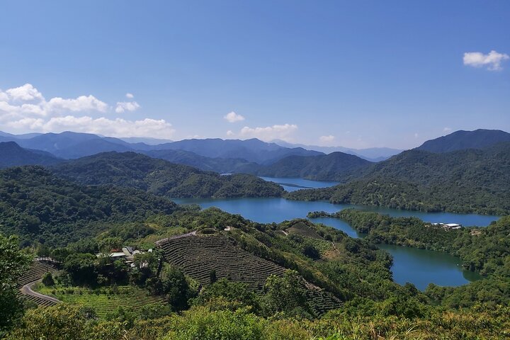 Thousand Island Lake and Pinglin Tea Plantation from Taipei