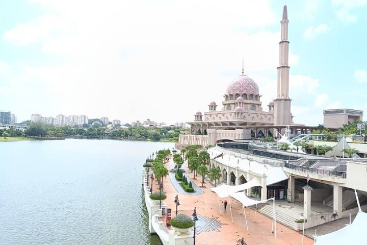 Private Port Klang Cruise to Kuala Lumpur City Tour