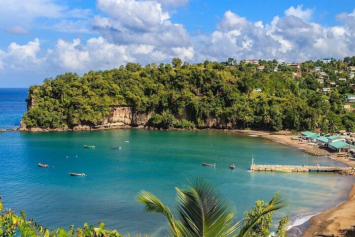 Private St Lucia Shore Tour: Mud Bath Volcano, Pitons & Falls