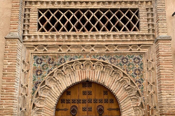Toledo private walking tour