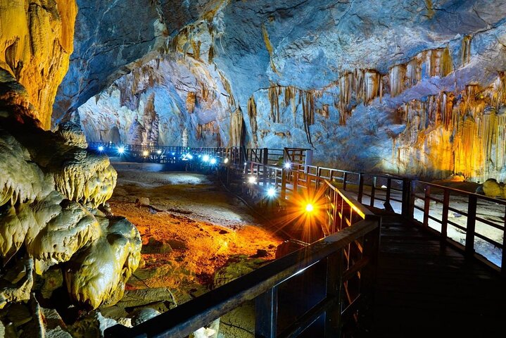 Paradise Cave & Dark Cave 1 Day - Deluxe Small Group