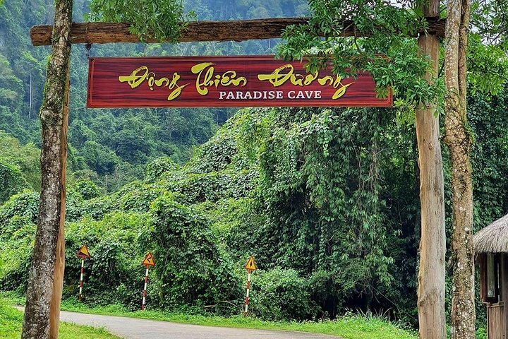Paradise Cave & Dark Cave 1 Day - Deluxe Small Group