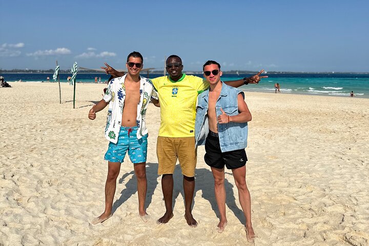 Full Day NAKUPENDA SANDBANK and STONE TOWN ( Lunch included )