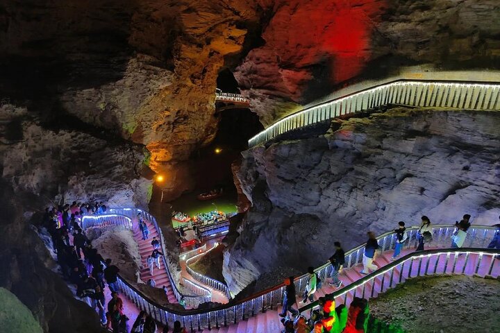5-Day Private Zhangjiajie Ultimate Tour & Furong Town Night Light