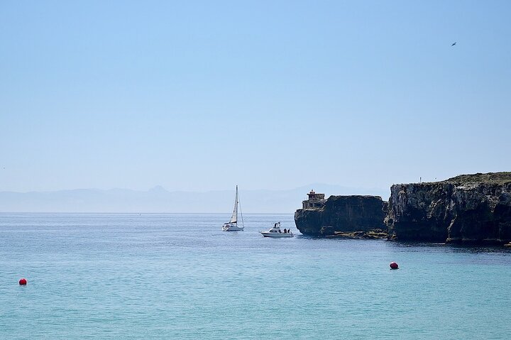 Tarifa Sailing and Snorkeling Excursion with tapas and drinks