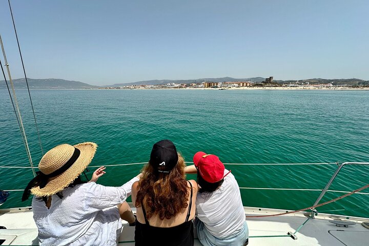Tarifa Sailing and Snorkeling Excursion with tapas and drinks