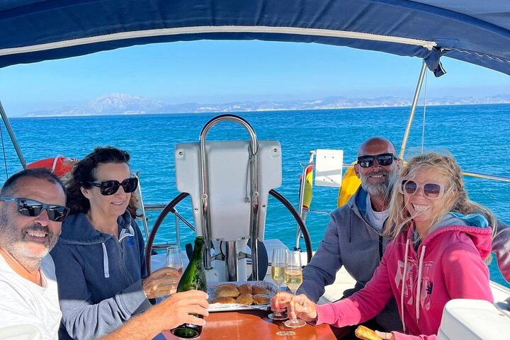 Tarifa Sailing and Snorkeling Excursion with tapas and drinks