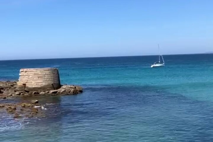 Tarifa Sailing and Snorkeling Excursion with tapas and drinks