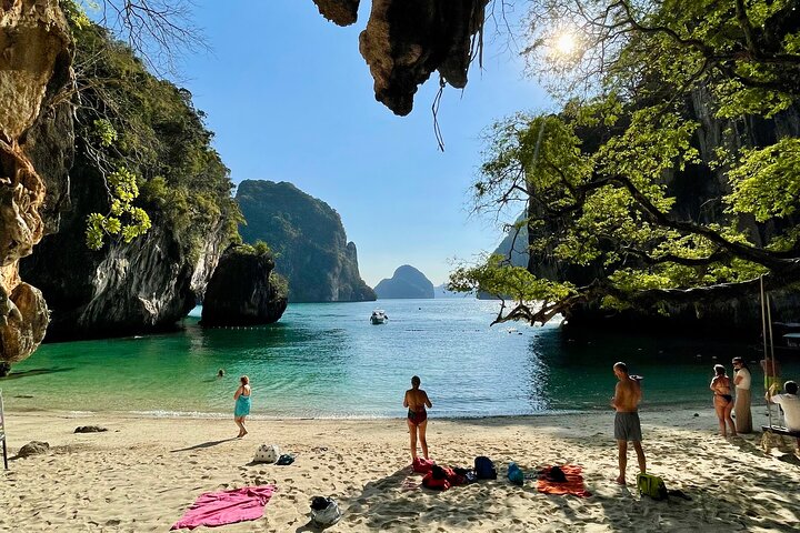 Koh Hong Private Tour from Krabi by Speedboat