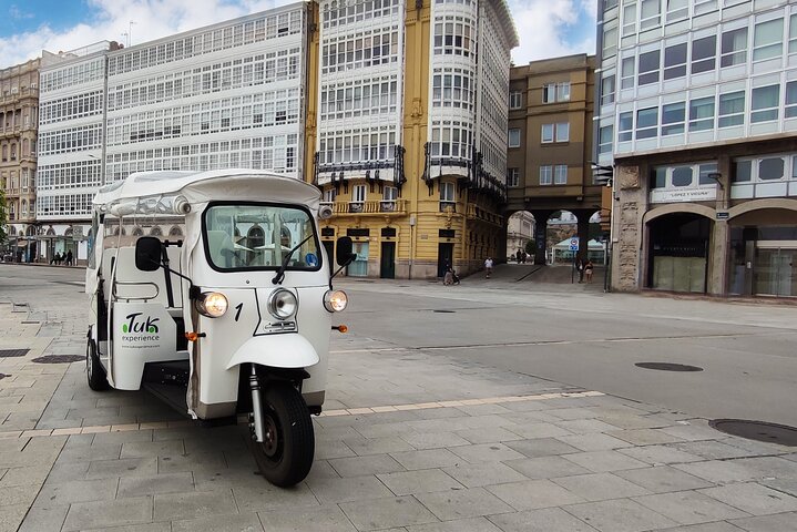 Private PREMIUM Tour in Tuk tuk A Coruña