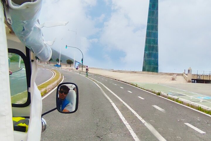 Private VIP Tour in Tuk tuk A Coruña