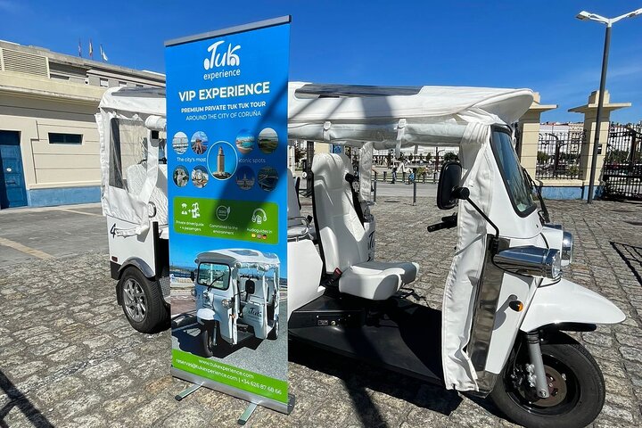 Private VIP Tour in Tuk tuk A Coruña