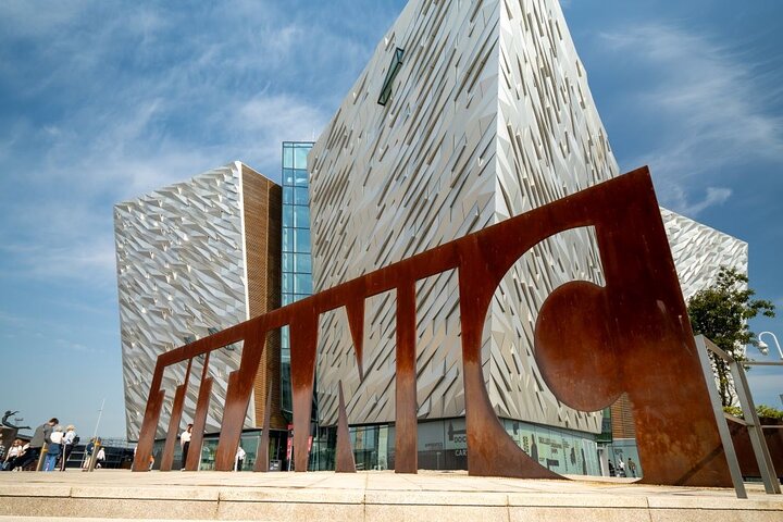 City Sightseeing Belfast Hop-On Hop-Off Bus and Bookable Extras