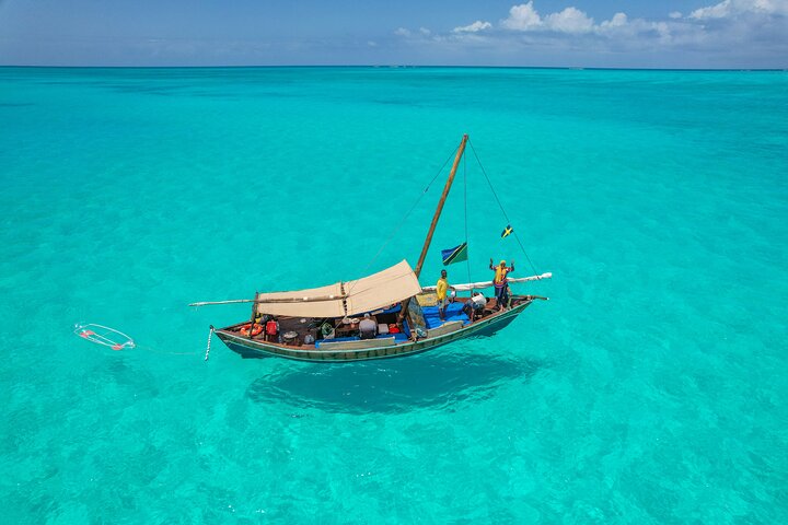 Private/Sharing: Explore Mnemba Island with a dhow