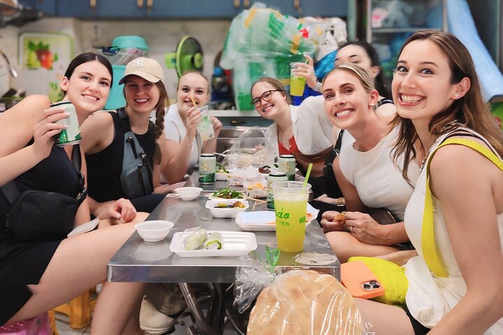 Premium Food Tour Ho Chi Minh City By Motorbike |Saigon Adventure