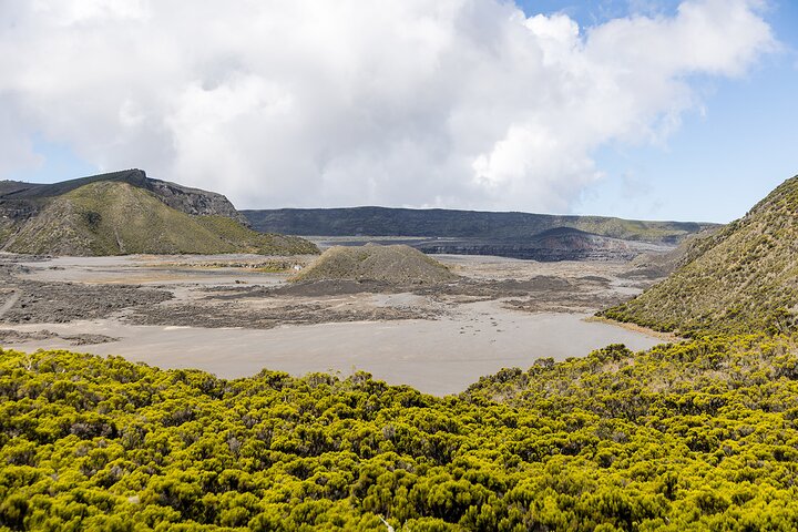 Karthala Volcano Tour Experience via Car