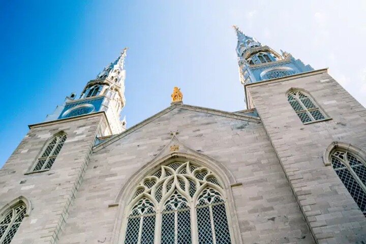 Ottawa Premium City Tour with Parliament Hill & Canal Cruise