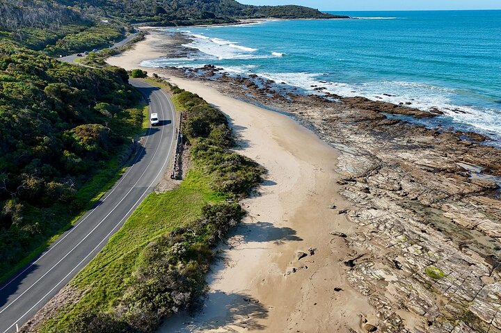 Great Ocean Road Reverse SUNRISE TOUR–SML GRP-DLX BUS Hotel Pikup