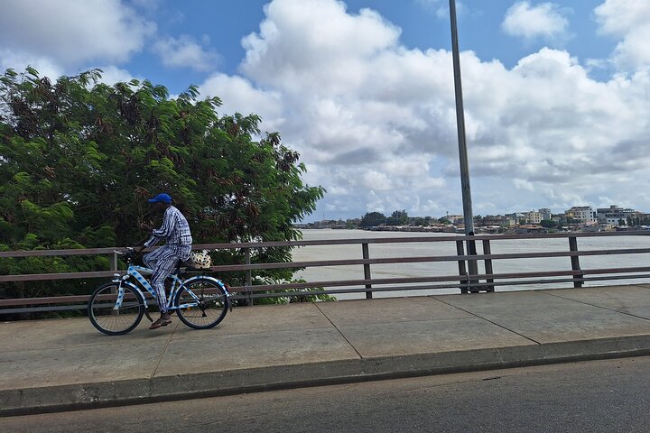 Private Full-Day Cultural Tour in Cotonou Ganvie and Ouidah