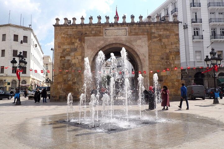 Guided Day Tour to Medina and Carthage and Sidi Bou Said