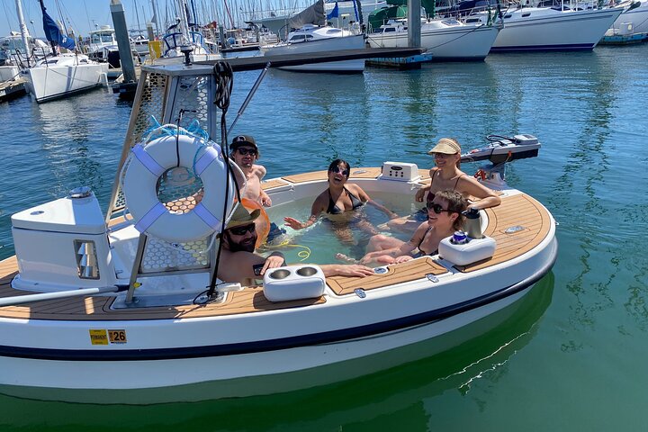 Hot Tub Boat Rentals in the San Francisco Bay