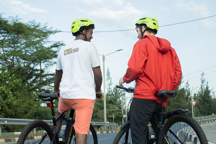Kigali E-Bike City Tour with Breakfast