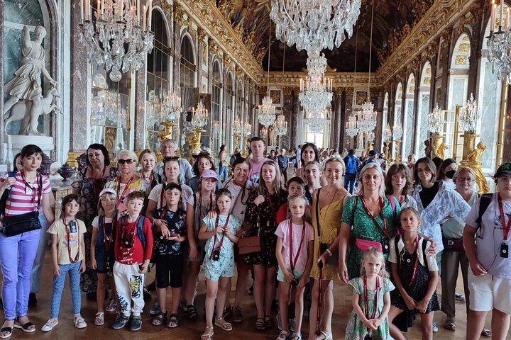 Versailles Palace & Gardens Semi Private Guided Tour with Pick up
