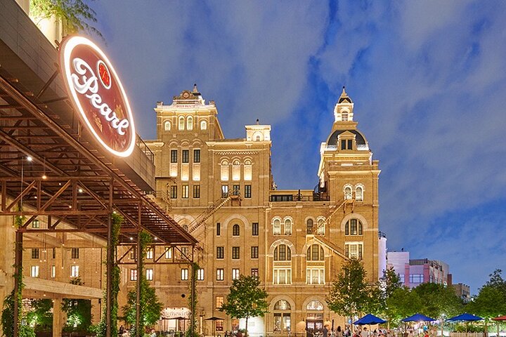 San Antonio Premium Night Driving Tour with Riverwalk Boat Cruise