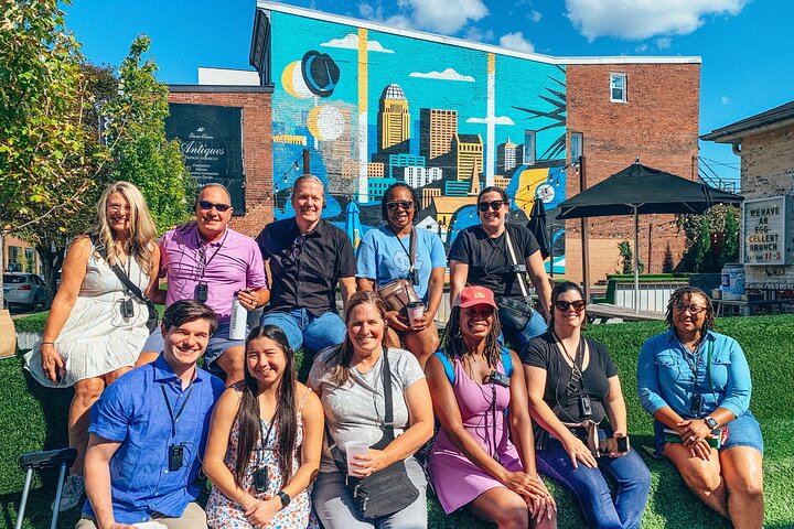 Secrets of Louisville: 3hr NuLu Food & History Walking Tour