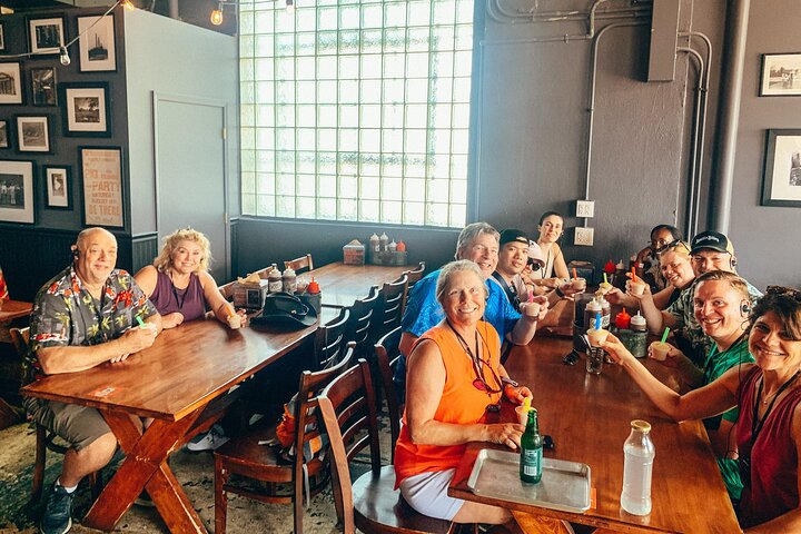 Secrets of Louisville: 3hr NuLu Food & History Walking Tour