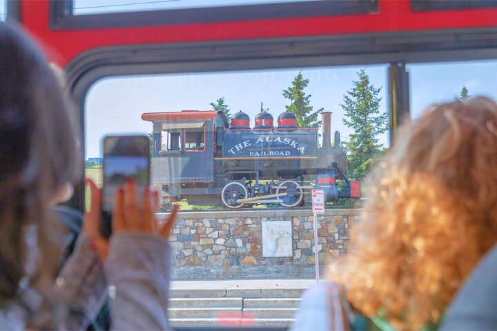 Anchorage Trolley's 1-Hour City Tour