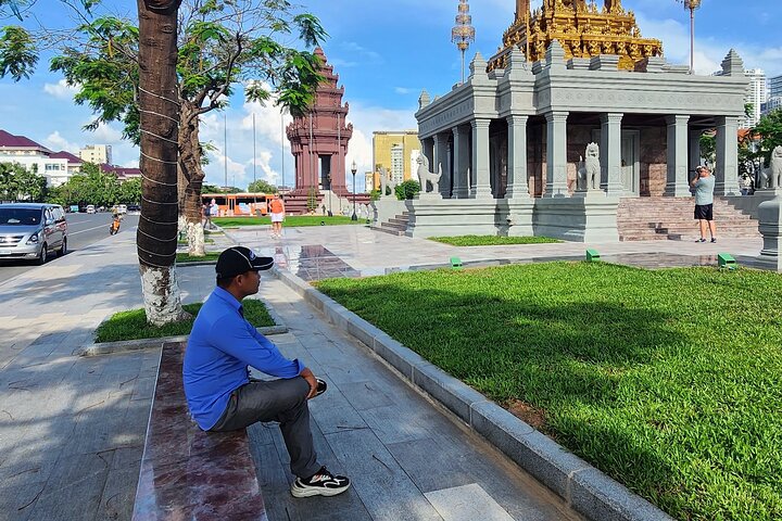 Visit 11 Places in One Day including S21 & Killing Field