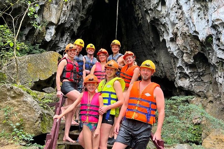 Paradise Cave & Dark Cave 1 Day - Deluxe Small Group