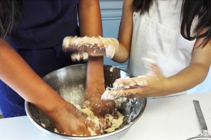 Make French Pastries with Professional Chef in Private Atelier