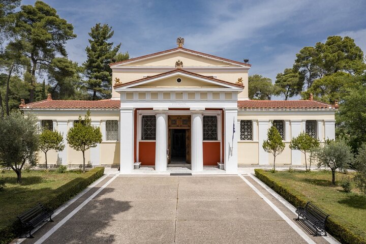 Private Excursion to Ancient Olympia - bee farm & winery