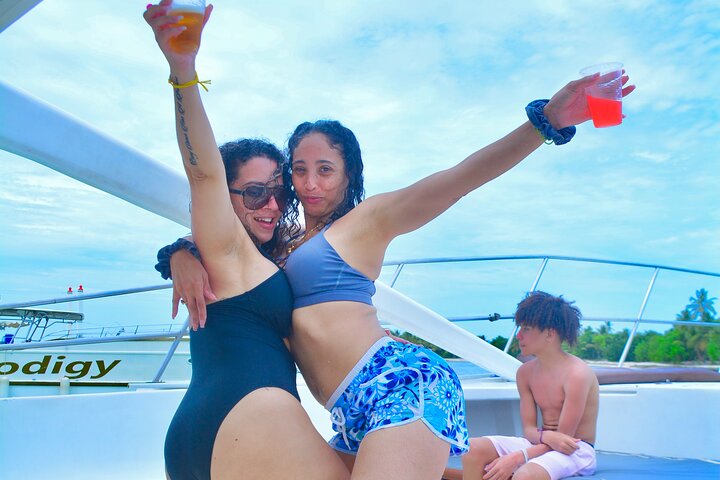 Private Catamaran Cruise with Slide & unlimited drinks