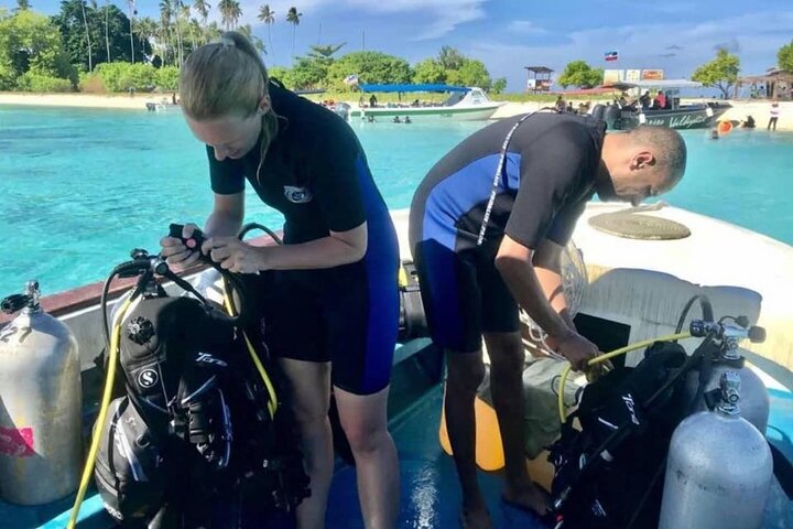 3 Semporna Islands Tour with Snorkel or Diving Experience
