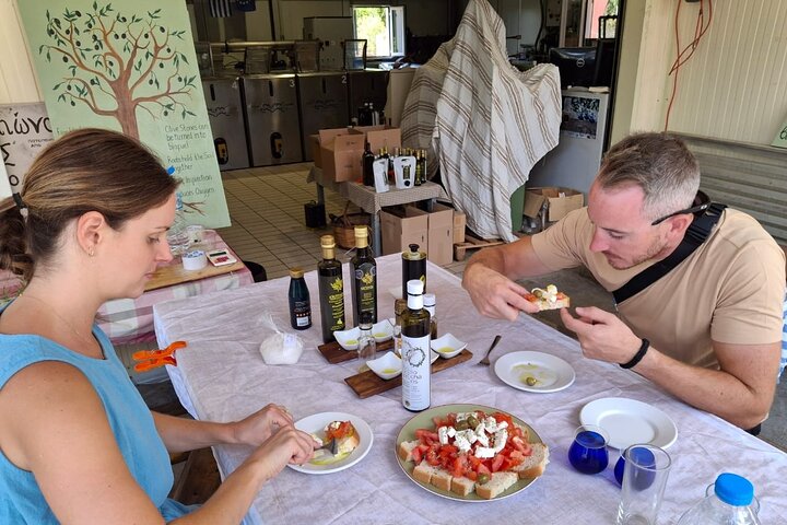 Kefalonia: Private Olive Oil, Honey & Wine Tasting Experience